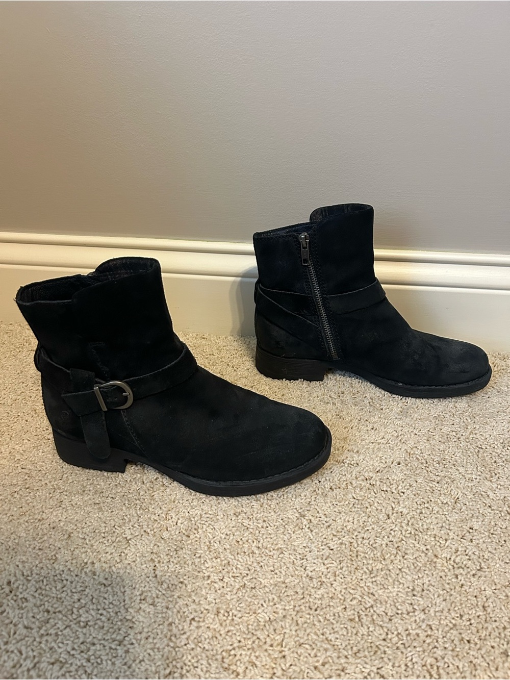 Born Women’s Syd Suede Black Boots